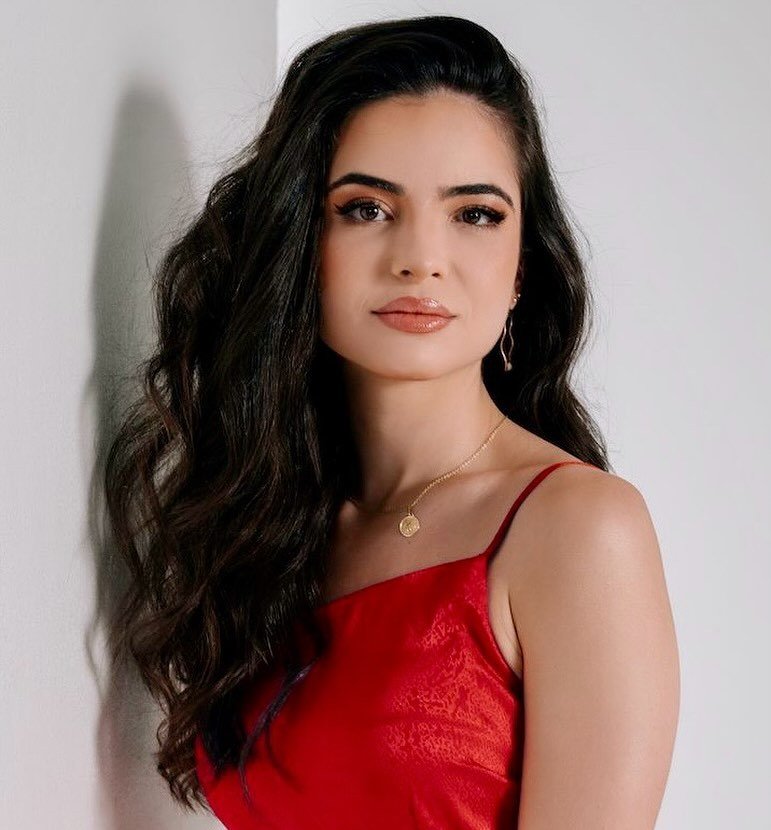 Dra. Marcela Pires Andrade